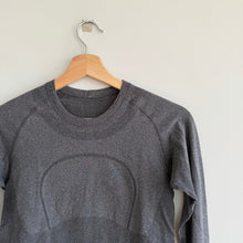 Load image into Gallery viewer, Lululemon Swiftly Tech Long Sleeve Long Sleeve Running Activewear Top Gray 6