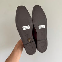 Load image into Gallery viewer, Schutz Desmond Caseina Leather Square Toe Flat Loafer Vino Rubi 8.5 NIB