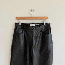 Load image into Gallery viewer, Abercrombie & Fitch Ultra High Rise Ankle Straight Faux Leather Pants Black 31