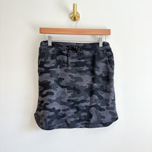 Load image into Gallery viewer, Sundry Camo Print Drawcord Mid Rise Waist Mini Skirt Gray 0