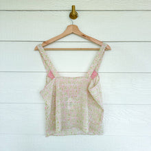 Load image into Gallery viewer, Intimates by Flora Lace Floral Print Cropped V-Neck Camisole Top Green/Pink M