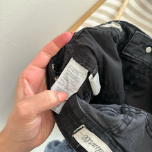 Load image into Gallery viewer, Madewell 9" High-Rise Denim Dark Wash Skinny Jeans in Lunar Wash 25