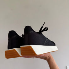 Load image into Gallery viewer, Allbirds Risers Low Top Lace Up Sweetfoam Midsole Sneakers Black 9 NEW