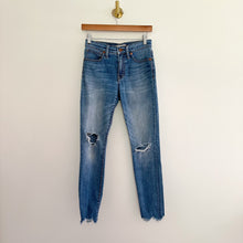 Load image into Gallery viewer, Madewell 9" High-Rise Skinny Distressed Jeans Blue 26
