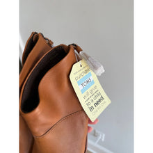 Load image into Gallery viewer, Toms Leila Leather Block Heel Round Toe Ankle Boots Brown 7.5 NEW