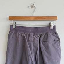 Load image into Gallery viewer, Lululemon License to Train Linerless 7" Activewear Short Purple Ash S