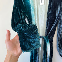 Load image into Gallery viewer, Chaser Silk Blend Lush Tie Dye Kimono Teal White S NWT