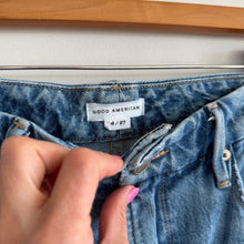 Load image into Gallery viewer, Good American Good Girlfriend Distressed Cropped Straight Jeans Blue 27