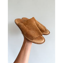 Load image into Gallery viewer, Born Mesilla Suede Leather Comfort Slide Sandals Brown 7M