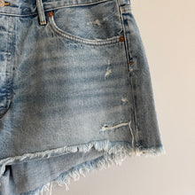 Load image into Gallery viewer, Agolde Parker Distressed Denim High Rise Cut Off Shorts Blue 32
