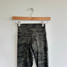 Load image into Gallery viewer, Lululemon Wunder Under Crop (High-Rise) *Full-On Incognito Camo Multi Grey 2