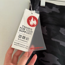 Load image into Gallery viewer, LIVESORE Camo Printed Performance Leggings L