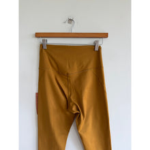 Load image into Gallery viewer, Girlfriend Collective Compressive High Rise 7/8 Activewear Leggings Brown S NWT