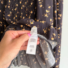 Load image into Gallery viewer, Rails Tabi Romantic Floral Cotton Long Sleeve Smocked Blouse L