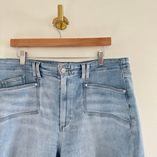 Load image into Gallery viewer, PAIGE The Anessa High-Rise Crop Wide Leg Jeans in Shooting Star 33