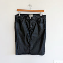 Load image into Gallery viewer, Current/Elliott The Soho Coated Zip Stiletto Pencil Mini Skirt Black 30