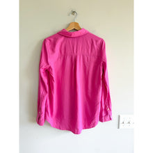 Load image into Gallery viewer, Caslon Linen Blend Long Sleeve Button Up Shirt Pink XS