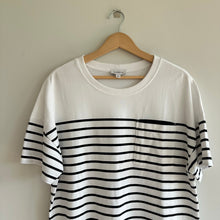 Load image into Gallery viewer, EVEREVE Emersyn Striped Short Sleeve T-Shirt Dress White/Black L
