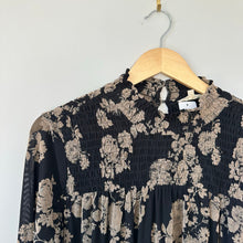 Load image into Gallery viewer, Mystree Smocked Floral Blouse Black Tan M NWT