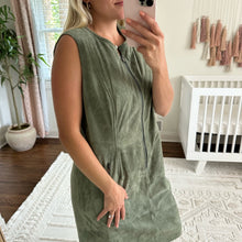 Load image into Gallery viewer, ST. JOHN Collection Suede Front Zip Sheath Knee Length Dress Dark Mint 12