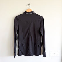 Load image into Gallery viewer, Lululemon Urbanite Collared Button Up Shirt Black 6 NWT