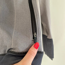 Load image into Gallery viewer, Lululemon Ebb To Train Abstract Zip Up Hooded Jacket Gray/Cream 6