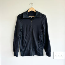 Load image into Gallery viewer, Lululemon Reversible Cinch Mesh Full Zip Pullover Long Sleeve Jacket Black 4