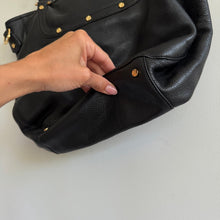 Load image into Gallery viewer, Tory Burch Amanda Classic Hobo Pebbled Leather Bag Gold Toned