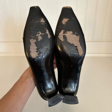 Load image into Gallery viewer, Stephane Kelian Leather Heel Pumps Black 9