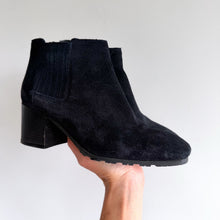Load image into Gallery viewer, Aquatalia Suede Block Heel Side Zip Pull On Ankle Booties Black 5.5