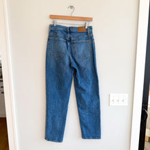 Load image into Gallery viewer, Madewell The Perfect Vintage Straight High Rise Jeans Medium Wash Blue 26