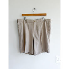 Load image into Gallery viewer, Peter Millar Salem Performance Golf Zip Front Chino Shorts Cream 38