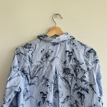 Load image into Gallery viewer, J. Mclaughlin Lois Floral Striped Button Down Shirt Blue L