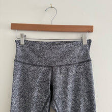 Load image into Gallery viewer, Lululemon Wunder Under Crop III in Rio Mist White Black $88