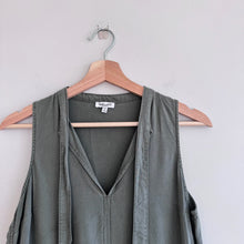Load image into Gallery viewer, Splendid Tie Neck Sleeveless Mini Shift Dress Green XS