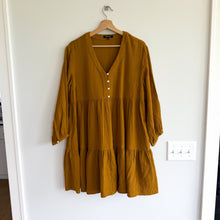 Load image into Gallery viewer, Madewell Lightspun Colette V-Neck Tiered Balloon Sleeve Dress Antique Gold 6