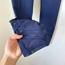 Load image into Gallery viewer, Lilly Pulitzer Luxletic Pull On High Rise Waist Activewear Leggings Blue M