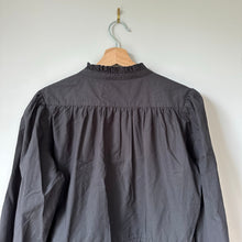 Load image into Gallery viewer, Trovata Birds of Paradis Yulia Tiered Ruffle Neck Long Sleeve Shirt Dress Black