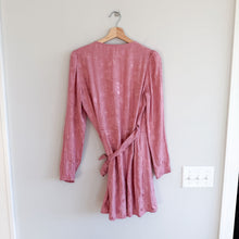 Load image into Gallery viewer, Wilfred Callie Floral Print Satin Long Sleeve Mini Wrap Dress Pink M