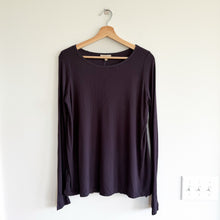 Load image into Gallery viewer, Anthropologie Bordeaux Ribbed Pleated Back Long Sleeve Blouse Purple S NWT