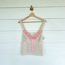 Load image into Gallery viewer, Intimates by Flora Lace Floral Print Cropped V-Neck Camisole Top Green/Pink M