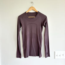 Load image into Gallery viewer, Lululemon Athletica Swiftly Tech Long Sleeve Top Dusty Purple 6
