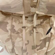 Load image into Gallery viewer, Sanctuary Snap Front Basic Utility Jacket in Beige Camo M