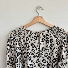 Load image into Gallery viewer, Peyton Jensen Leopard Print Smocked Shoulder Long Sleeve Blouse Cream/Black M