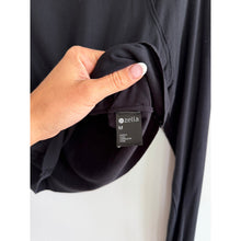 Load image into Gallery viewer, Zella Streamline Seamed Long Sleeve Activewear Cropped Top Black M