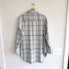 Load image into Gallery viewer, 7 Diamonds Generation Plaid Pattern Soft Knit Shacket Blue L