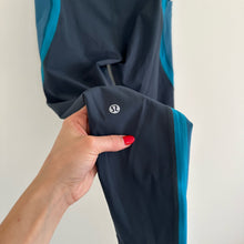Load image into Gallery viewer, Lululemon Wild Twist 7/8 Tight in Gravity Pacific Teal Blue 6 $118