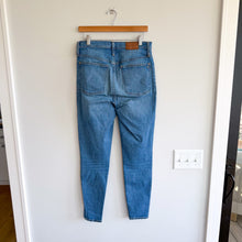 Load image into Gallery viewer, Madewell 11" High Rise Denim Skinny Jeans Maricopa Blue 29