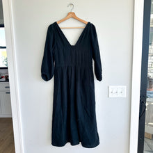 Load image into Gallery viewer, Madewell Lightspun V-Neck 3/4 Sleeve Midi Dress Black XS