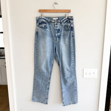 Load image into Gallery viewer, Unpublished Denim High Rise Pockets Button-Fly Straight Jeans Blue 32